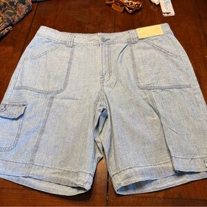 NWT Bermuda shorts